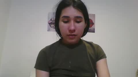 Snapshot of charlotte2852 chatting on 01.23.25 karinaa independent model online show from 01.23.25