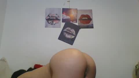 Snapshot of charlotte2852 chatting on 03.06.25 karinaa independent model online show from 03.06.25