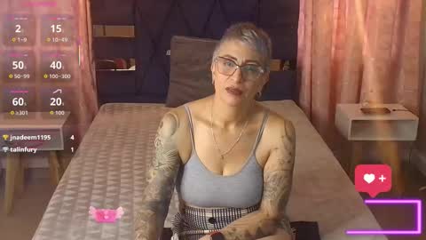 CHARLOTTE GRAY online show from 11.28.25
