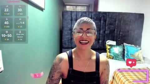 CHARLOTTE GRAY online show from 12.22.25