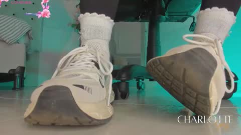 charlotte  grey online show from 02.17.26