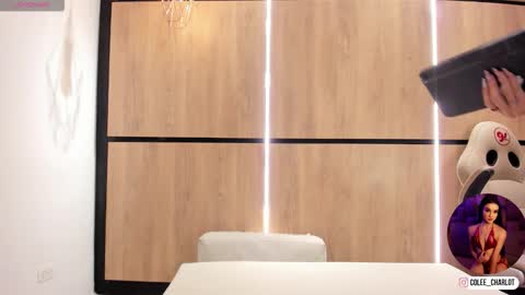 Charlotte colee online show from 11.15.25