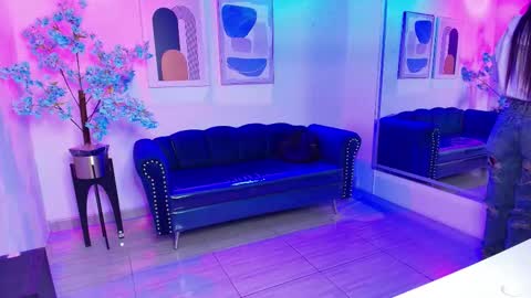 Charlotte online show from 11.08.25