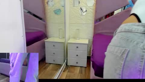 Charlotte Icee online show from 09.29.25