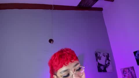 Snapshot of charlotte_joestar chatting on 03.10.25 Charlie online show from 03.10.25