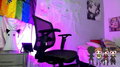Snapshot of charlotte_joestar chatting on 10.02.25 Charlie online show from 10.02.25
