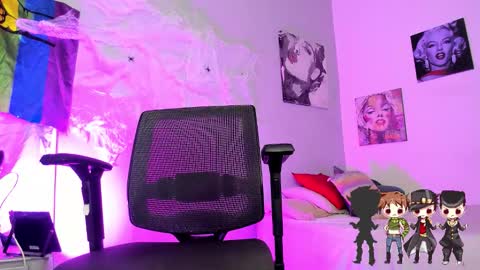 Snapshot of charlotte_joestar chatting on 10.15.25 Charlie online show from 10.15.25