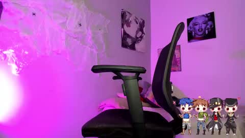 Snapshot of charlotte_joestar chatting on 10.21.25 Charlie online show from 10.21.25