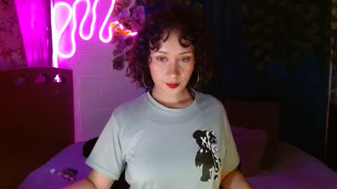Snapshot of charlotte_morh_ chatting on 05.14.26 charlotte_morh_ online show from 05.14.26