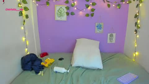 Snapshot of charlotte_queeen chatting on 01.16.25 Charlotte online show from 01.16.25