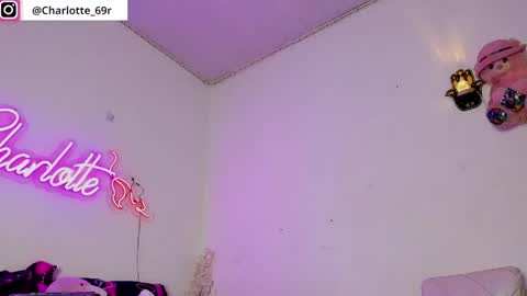 Snapshot of charlotte_r69 chatting on 05.28.26 Charlotte online show from 05.28.26