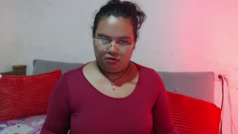 Snapshot of charlotte_rot chatting on 10.04.25 charlotte_rot online show from 10.04.25