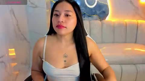 Snapshot of charlotte_tx chatting on 10.02.25 Online 800 to 1400 online show from 10.02.25