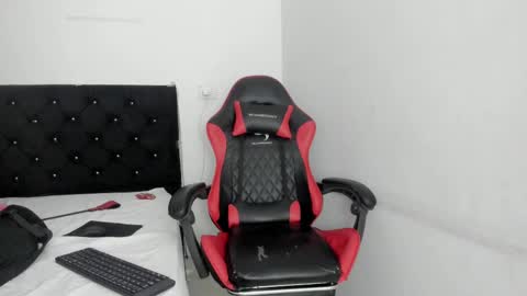 charlotte_xc online show from 02.14.25