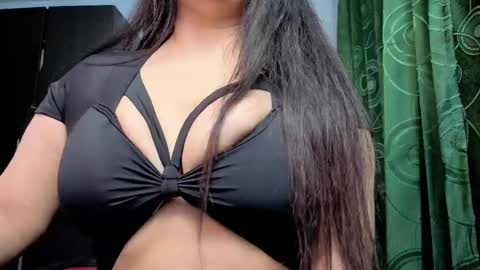 Snapshot of charlottee_lovee69 chatting on 05.13.26 Natalia online show from 05.13.26