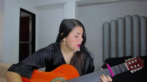 charlottee_starr online show from 12.20.25