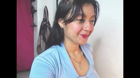 Snapshot of charlottekiss99 chatting on 12.14.25 charlottekiss99 online show from 12.14.25