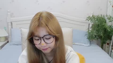 Snapshot of charlottelin chatting on 09.30.25 Charlotte online show from 09.30.25