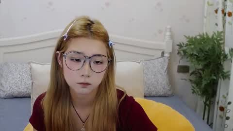 Snapshot of charlottelin chatting on 10.14.25 Charlotte online show from 10.14.25