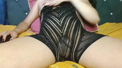 Snapshot of charlotteturners chatting on 05.18.26 VALERIA online show from 05.18.26