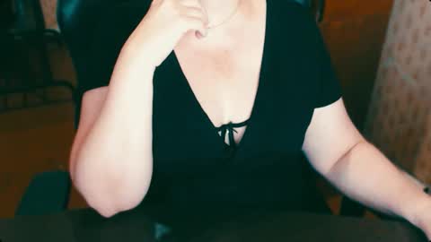 CharlotteXTasty online show from 09.19.25