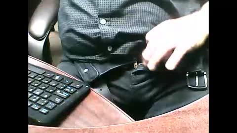 Snapshot of charmeur2672 chatting on 09.18.25 charmeur2672 online show from 09.18.25