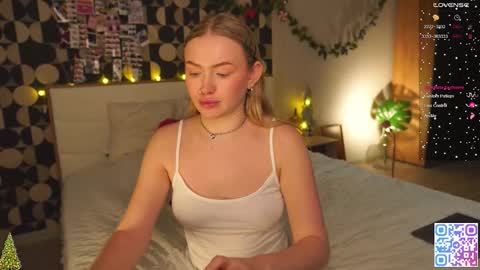 my fansly Charming daisy              My Wishlist  for new toys     online show from 01.06.26