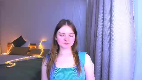 Snapshot of charminglookeva chatting on 06.18.26 Im Eva online show from 06.18.26