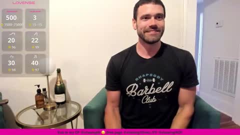 Snapshot of chasemason20 chatting on 11.20.25 Onlyfans chasingfit Instagram the arguer Twitter chasingfitOF online show from 11.20.25