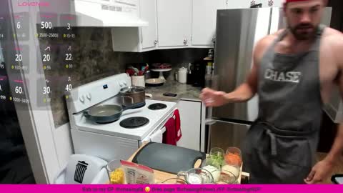 Snapshot of chasemason20 chatting on 11.22.25 Onlyfans chasingfit Instagram the arguer Twitter chasingfitOF online show from 11.22.25