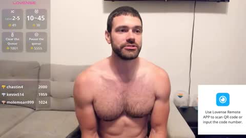 Snapshot of chasemason20 chatting on 11.28.25 Onlyfans chasingfit Instagram the arguer Twitter chasingfitOF online show from 11.28.25