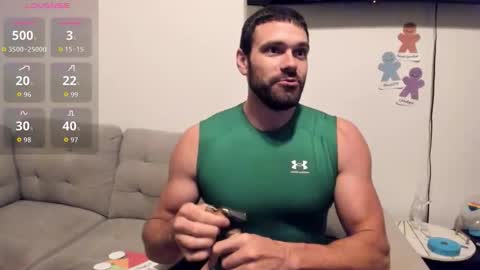 Snapshot of chasemason20 chatting on 12.04.25 Onlyfans chasingfit Instagram the arguer Twitter chasingfitOF online show from 12.04.25