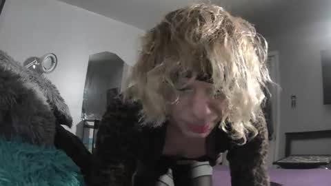 Sarah online show from 10.23.25