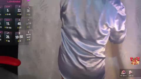 CHAYLA VICTORIA RUIZ  online show from 12.23.25