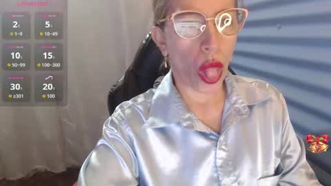 CHAYLA VICTORIA RUIZ  online show from 04.18.26