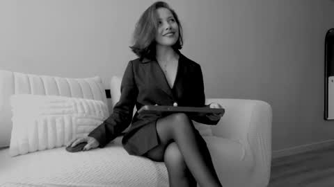 Regina Phalange online show from 03.06.26