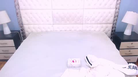 Snapshot of cheelsea_ chatting on 12.10.24 cheelsea_ online show from 12.10.24