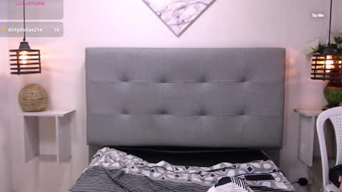 Snapshot of cheelsea_ chatting on 02.11.25 cheelsea_ online show from 02.11.25