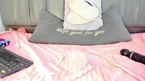 Cherlyn online show from 02.06.25