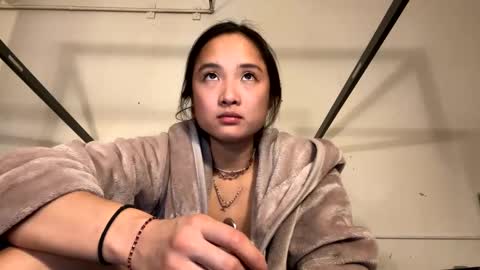 chellybear101 online show from 12.04.24