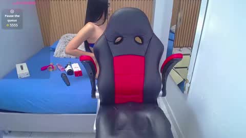 Snapshot of chelsypickman chatting on 10.02.25 C H E L S Y online show from 10.02.25