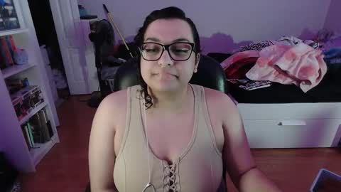 Snapshot of chericheesecake chatting on 02.14.25 chericheesecake online show from 02.14.25