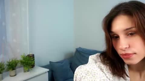 Snapshot of cherishshoenberger chatting on 12.20.25 Grace online show from 12.20.25