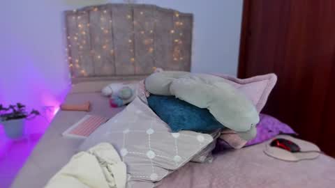 cherries_and_wine_ online show from 12.01.24