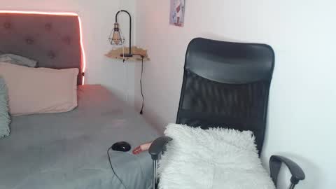 Snapshot of cherry_darck chatting on 03.04.26 cherry_darck online show from 03.04.26