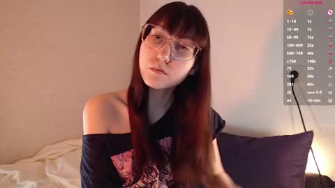 Snapshot of cherry_hazzze chatting on 03.10.25 Cheryl online show from 03.10.25