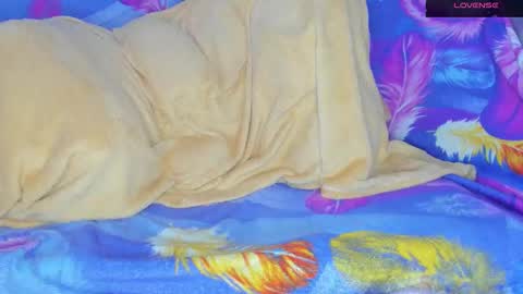 Mia online show from 11.20.25