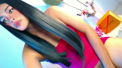 Snapshot of cherry_temptation28 chatting on 06.27.26 marshmallow online show from 06.27.26