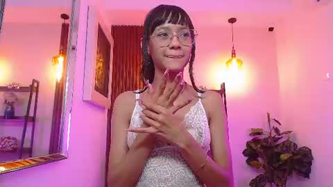 Snapshot of cherry_vixen_ chatting on 06.27.26 Sery online show from 06.27.26
