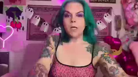 CherryBombBomb online show from 10.12.25